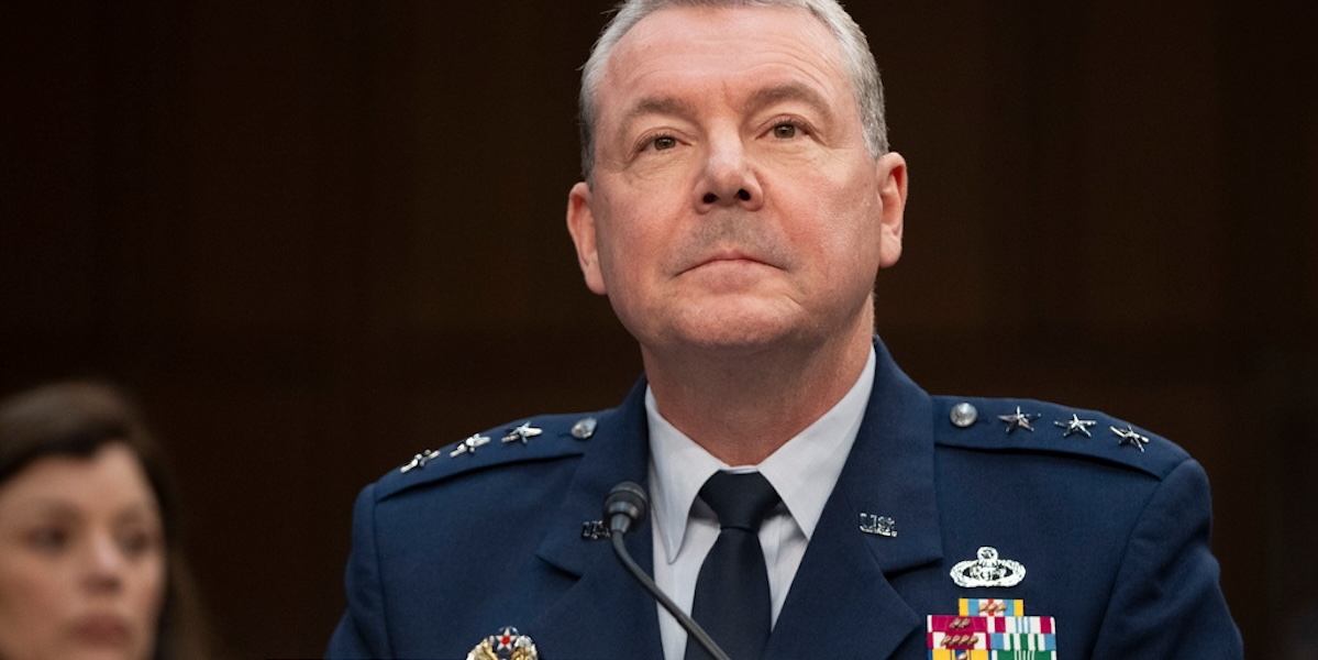 Donald Trump sparkar flera chefer