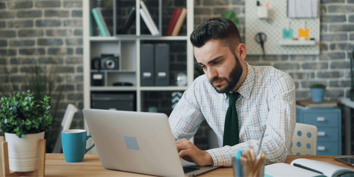 Det är många parametrar man som ledare måste tänka på när företaget börjar arbeta med ai. (Foto: Vitaly Gariev on Unsplash)