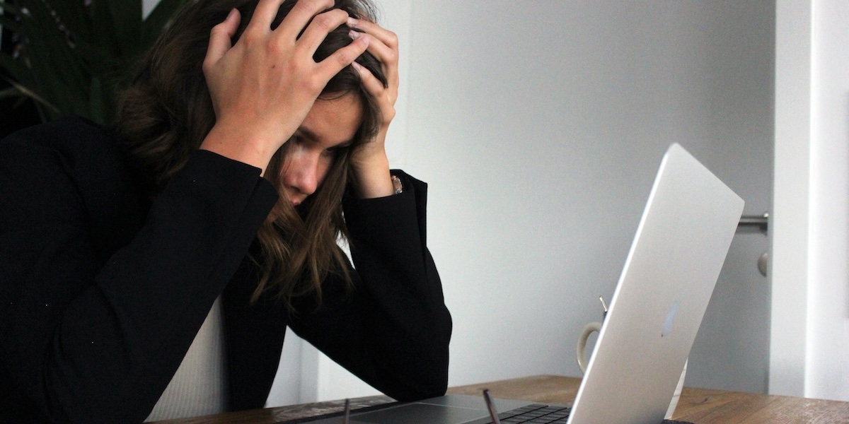 Chefer beskriver hur Generation Z ibland inte klarar enkla uppgifter som att hantera kalendern eller mötesinbjudningar.