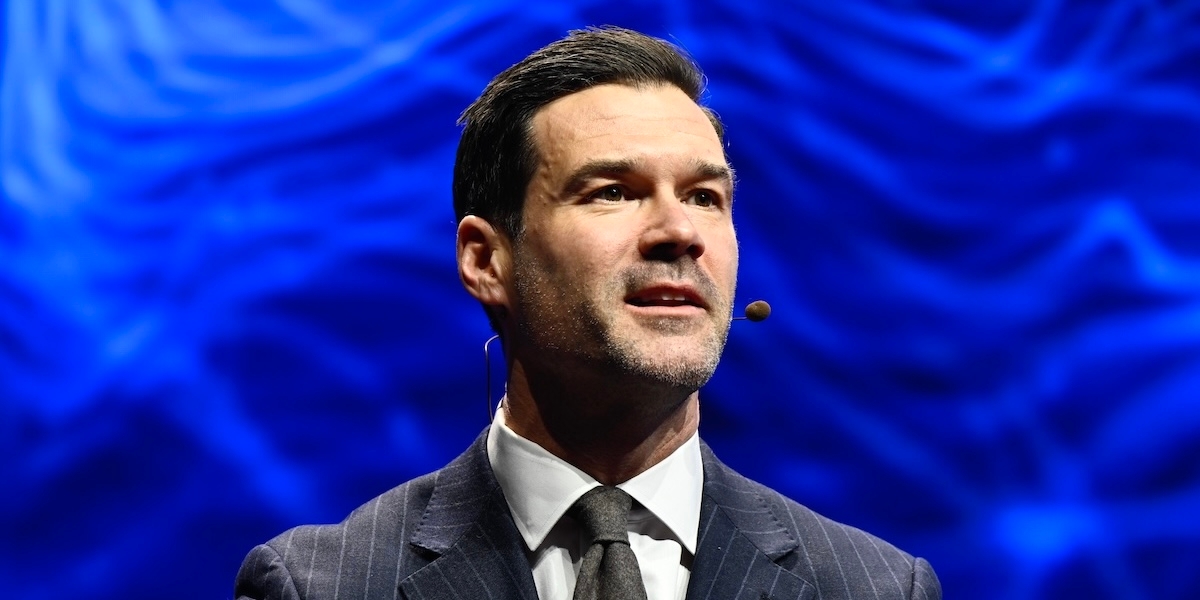 Migrationsminister Johan Forsell tycker att Sverige har hittat en bra nivå för att locka arbetskraft.