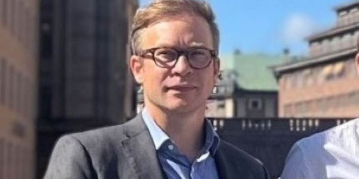 Per Johansson, förvaltare på Hedgefonden origo, kallar svenska hedgefonder för "en utdöende art."