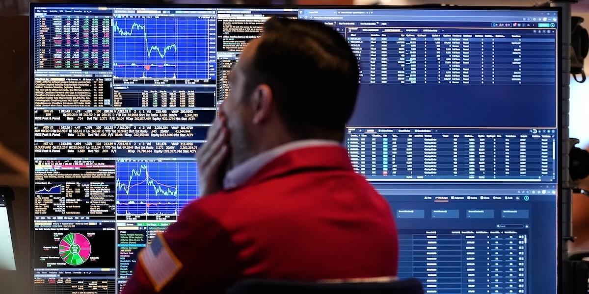 Trumps senaste inlägg raderade 2 biljoner dollar från Wall Street under fredagen.