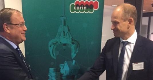 Vid överlämningsceremonin av ordförandeskapet i Haag. Jan Tibbling (t.h)