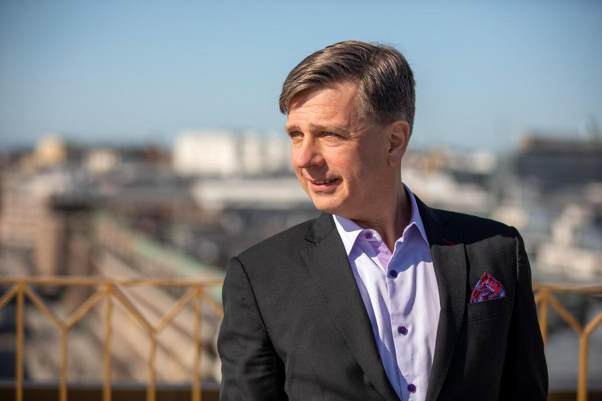 Peter Näslund, DLA Piper