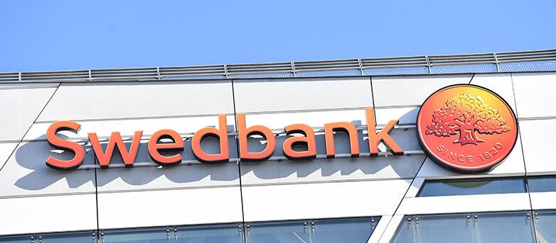 Fitch höjer Swedbanks betyg