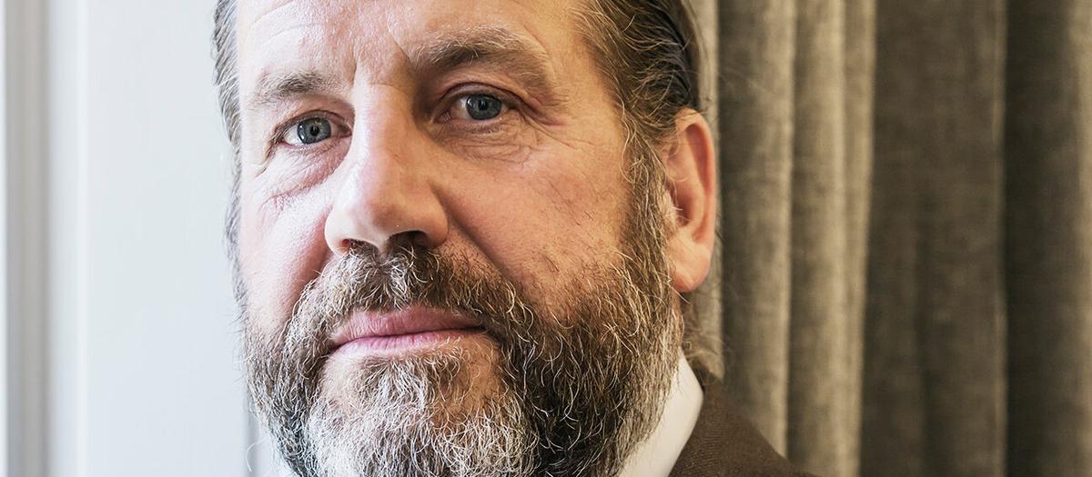 "Det kan verka korkat eller sturskt men i vårt fall har det byggt på en total överlägsen övertygelse om att vi har rätt. Det vill säga att Alexander Ernstberger är oskyldig", säger advokat Carl-Johan Malmberg. Foto: TT