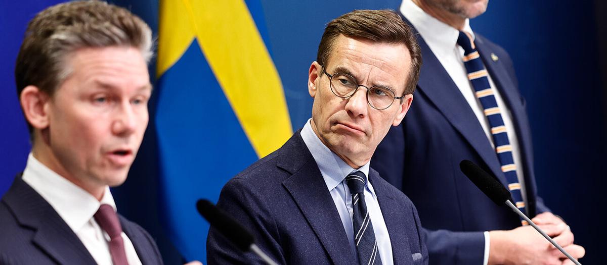 Pressträff med statsminister Ulf Kristersson, försvarsminister Pål Jonson och bistånds- och utrikeshandelsminister Johan Forssell om ökat stöd till Ukraina. Foto: TT
