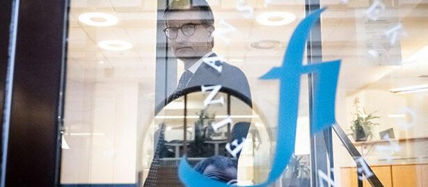 I dag presenteras vem som tar över som generaldirektör för Finansinspektionen efter Erik Thedéen. Foto: TT