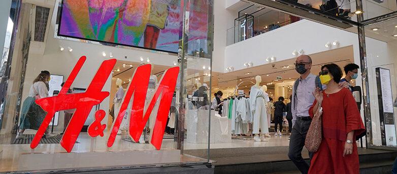 Familjen Persson köper aktier i H&M för nära 1,4 miljarder kronor