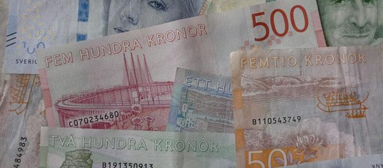 Tillväxttaken på hushållens lån avtar "historiskt låga värden"