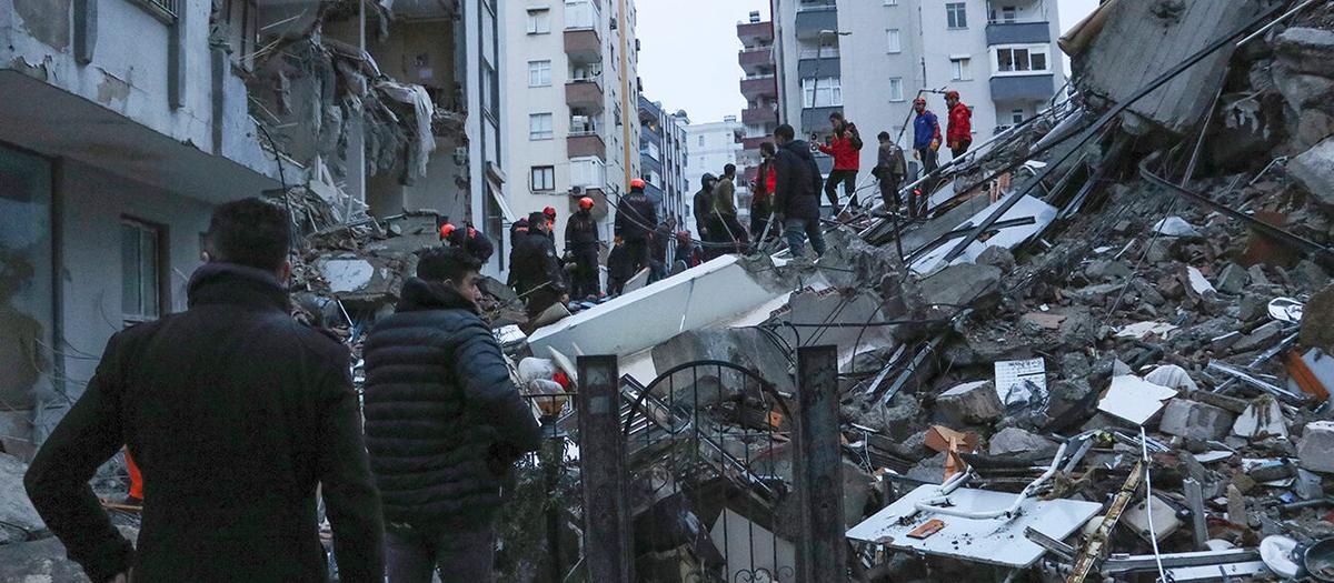 Erdogan utlyser tre månaders undantagstillstånd