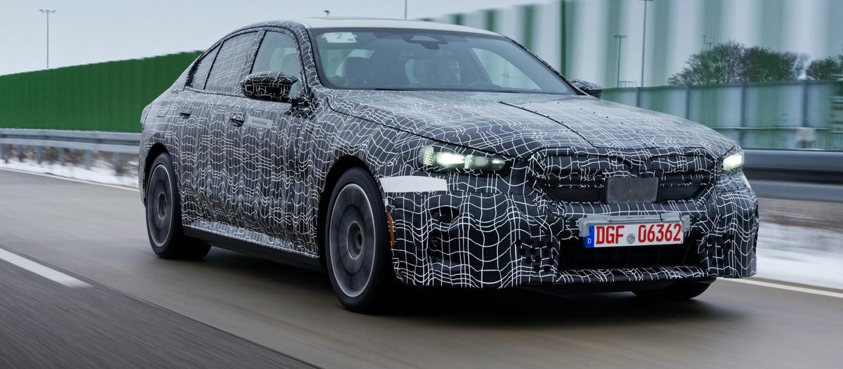 Första bilderna på prototyperna av BMW i5 Sedan