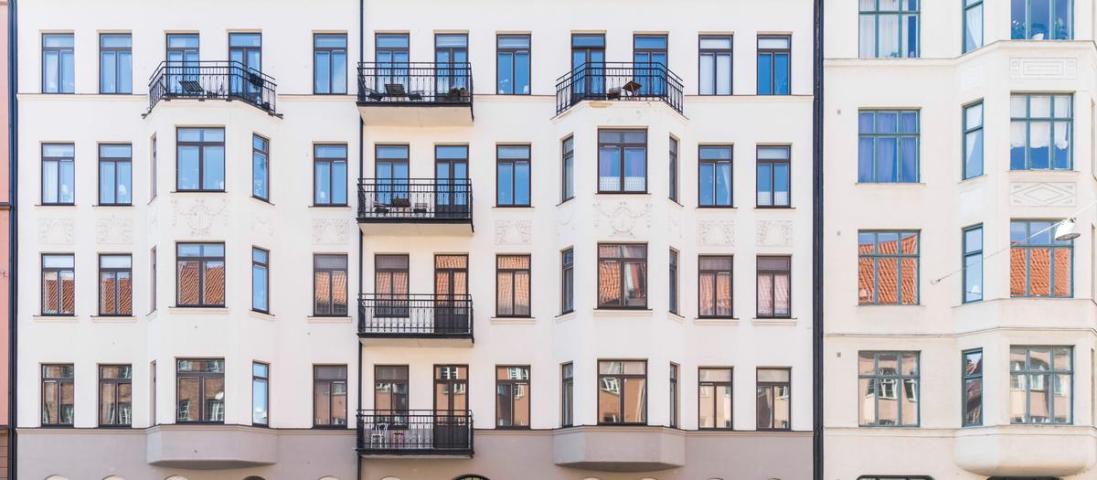 Oförändrade priser på bostadsrätter och nedåt för villor