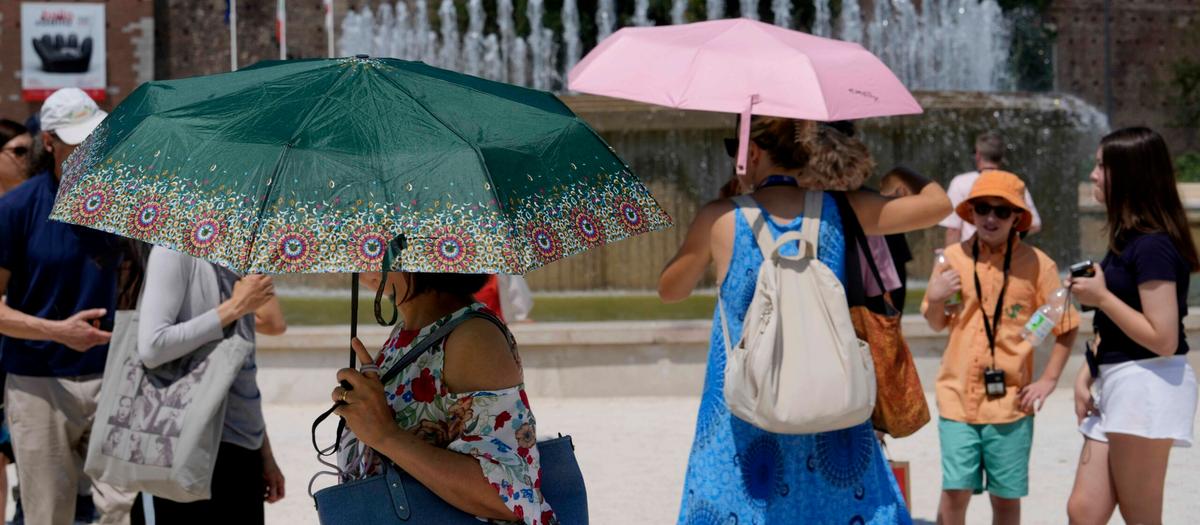 Experter: Så hanterar du värmen vid Medelhavet