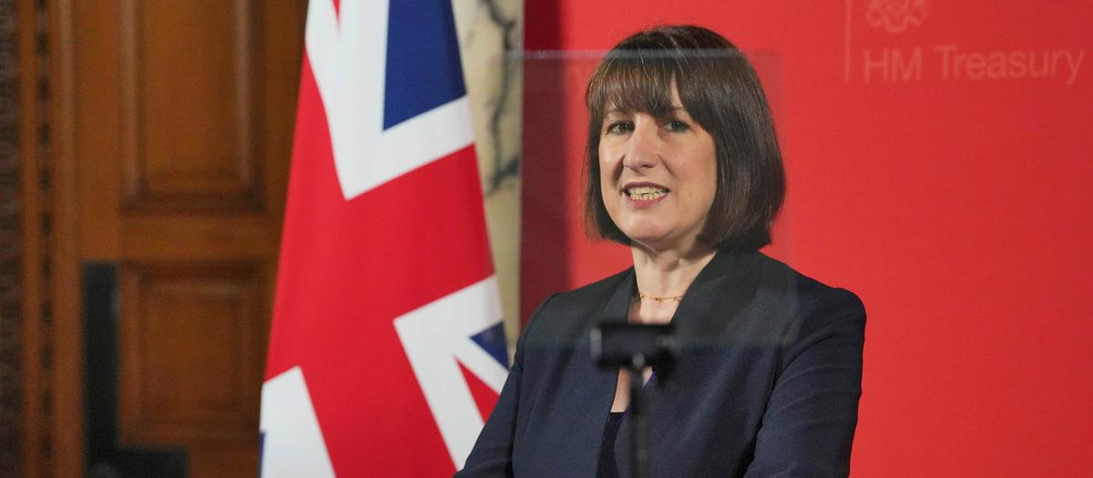 Pajkastning om brittiska statskassans “svarta hål”