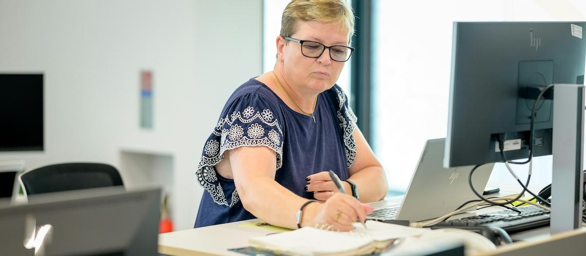 Bedragarnas nya offer: Företagets ekonomiansvarige