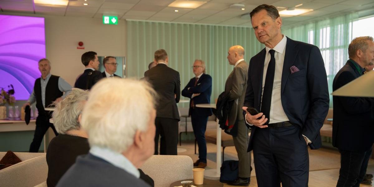 Telias vd Patrik Hofbauer har fått en stark start i vd-rollen sett till börskursen. Nu vill han öka fokus på vinsttillväxten.