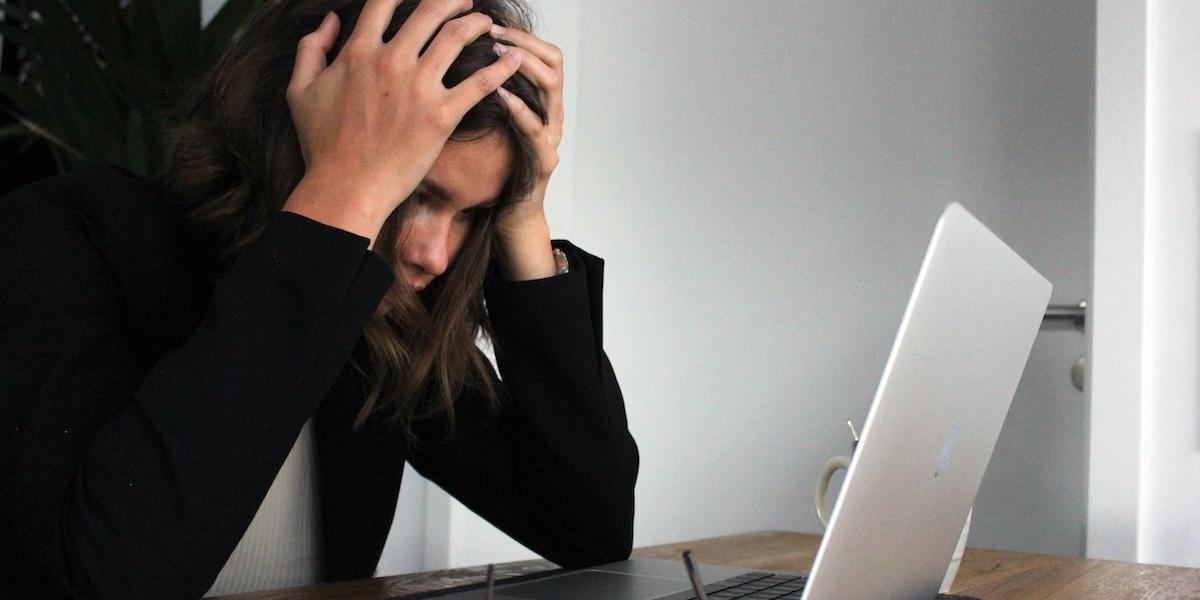 Chefer beskriver hur Generation Z ibland inte klarar enkla uppgifter som att hantera kalendern eller mötesinbjudningar.