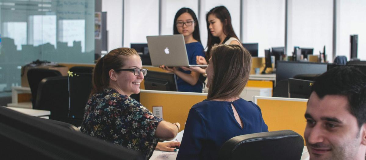 Därför kan det löna sig att komma till kontoret