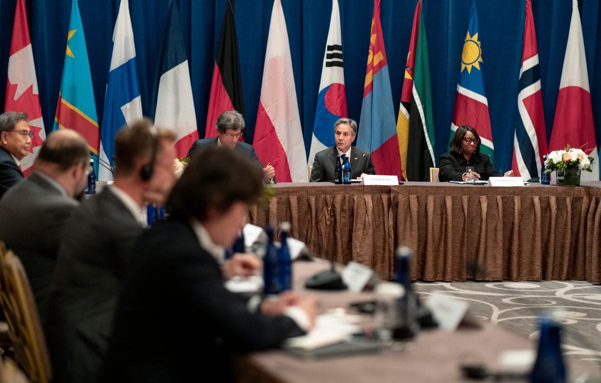 Internationell allians utmanar Kinas dominans: "Starkare tillsammans"