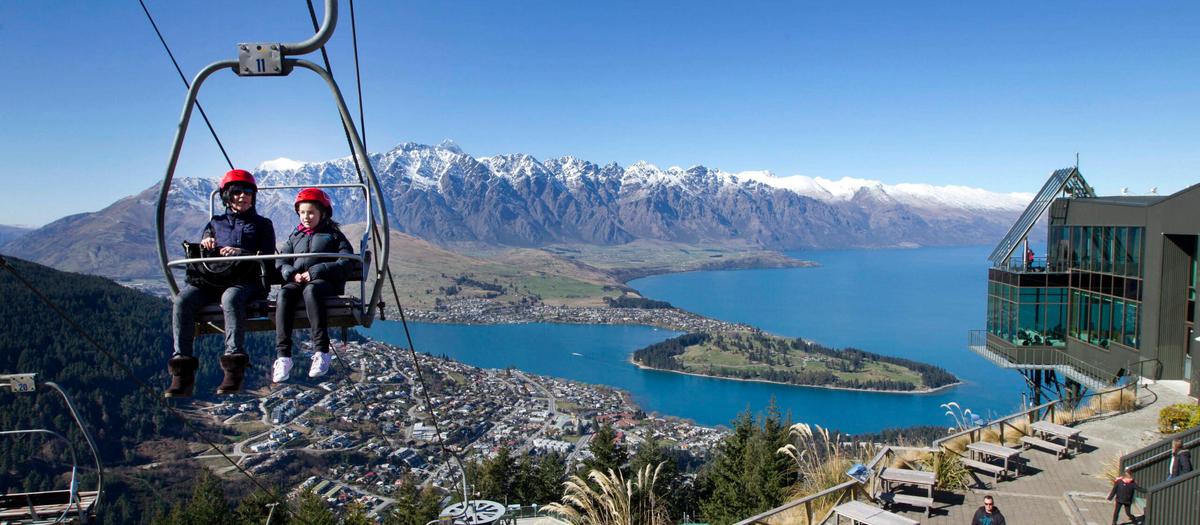 Invånarna flyr Nya Zeeland: "Helt uppåt väggarna"